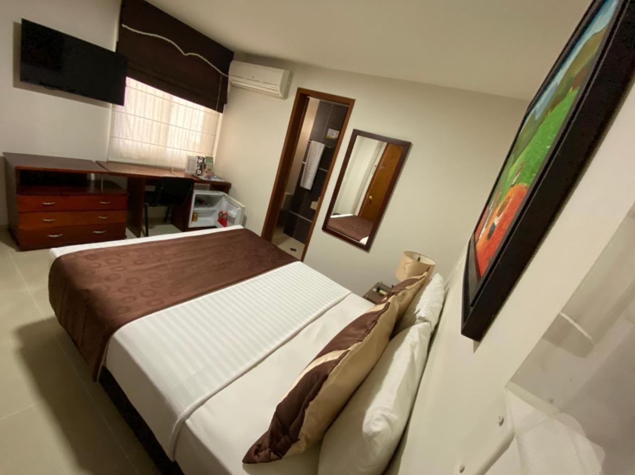 Cabecera Country Hotel Bucaramanga Ngoại thất bức ảnh